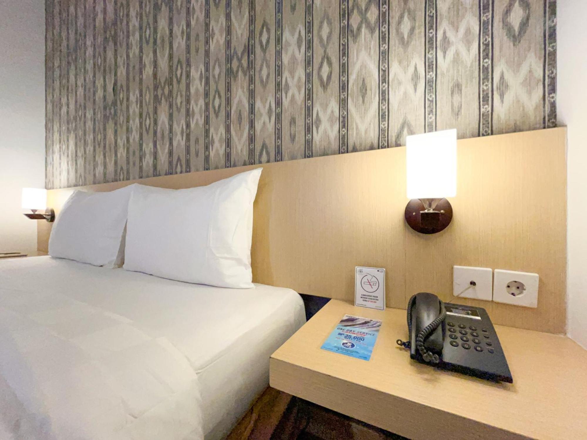 Hotel 88 Embong Malang Surabaya Exterior foto