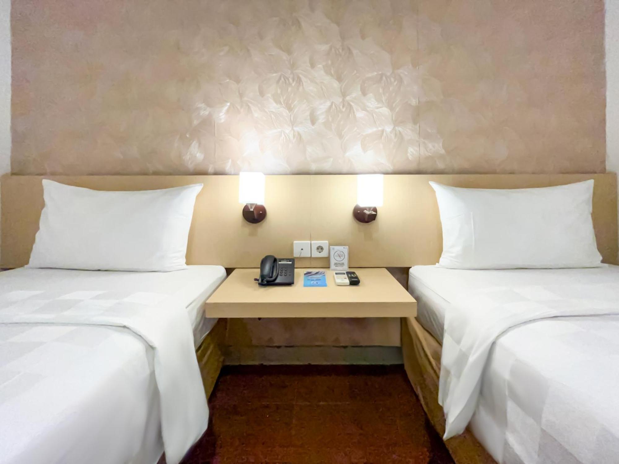 Hotel 88 Embong Malang Surabaya Exterior foto