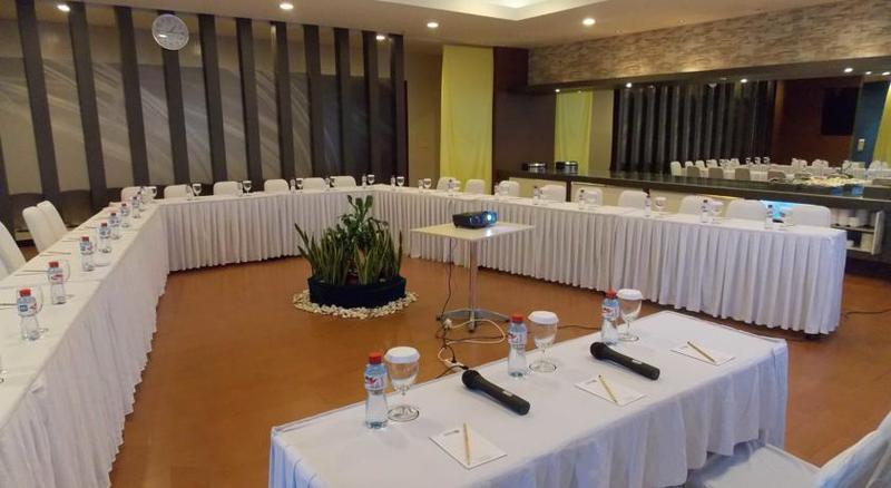 Hotel 88 Embong Malang Surabaya Exterior foto