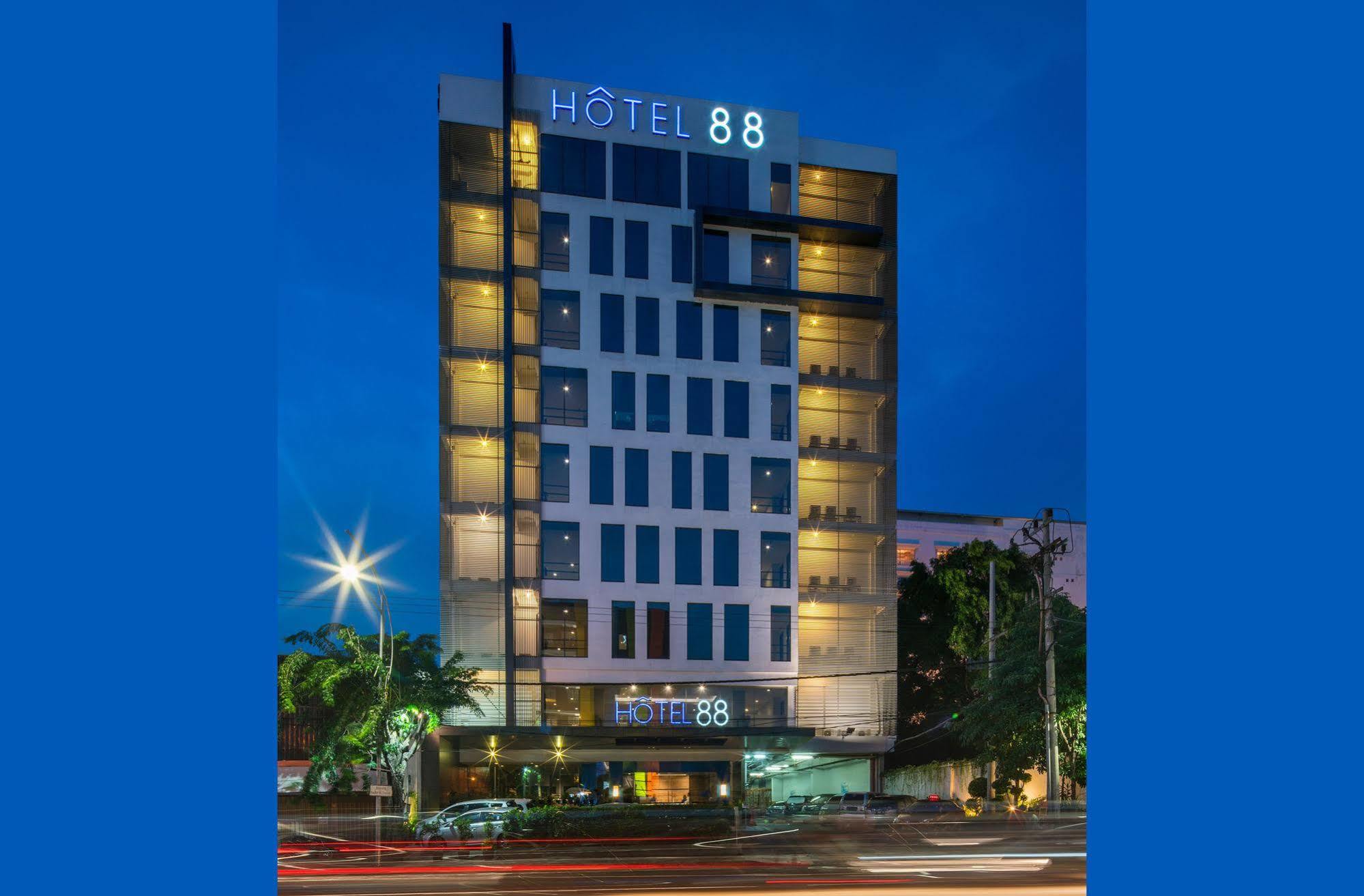Hotel 88 Embong Malang Surabaya Exterior foto
